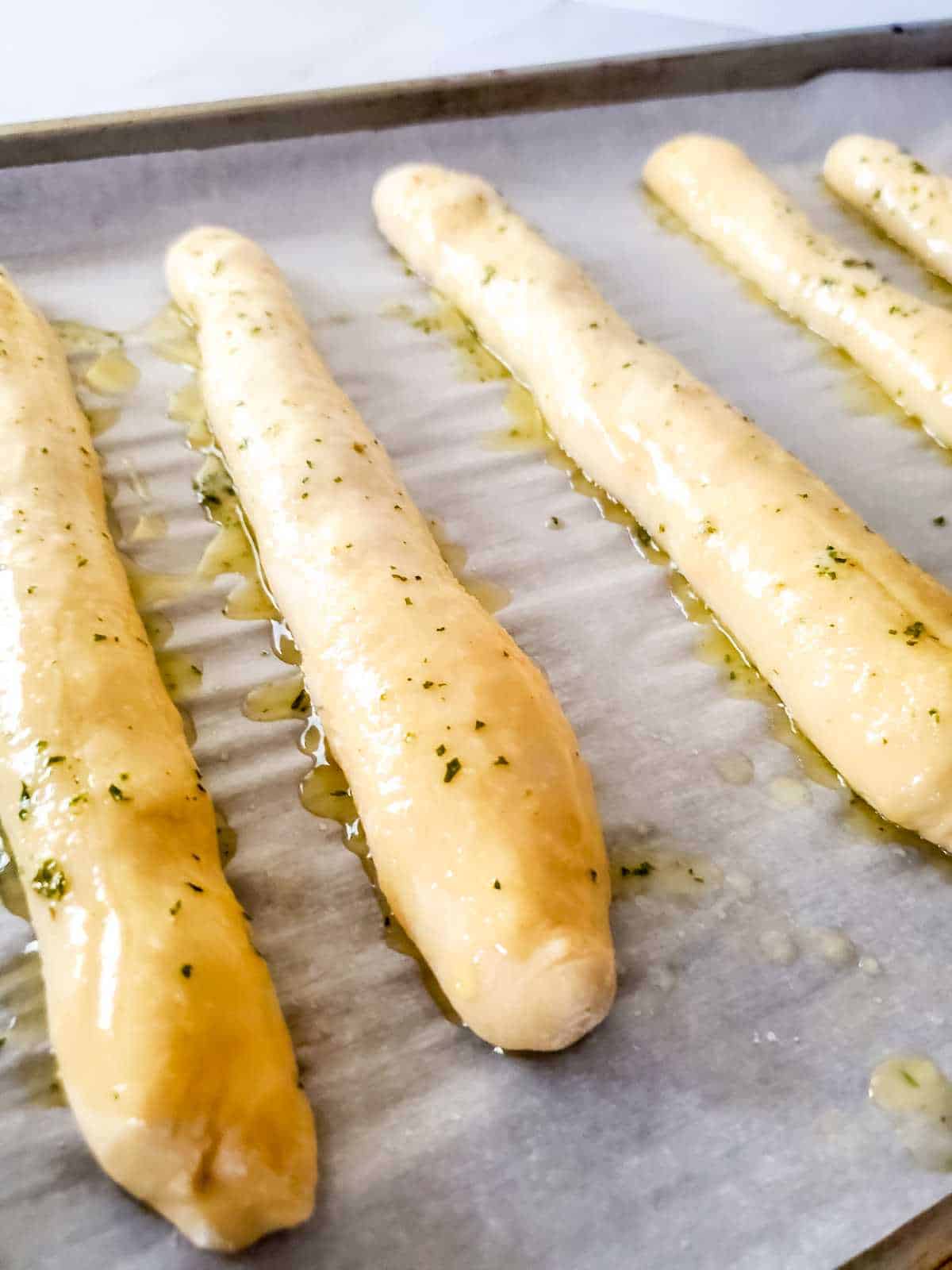 garlic buttered bread sticks.