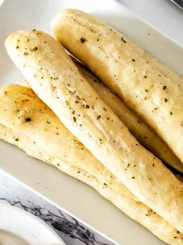 garlic buttered bread sticks.