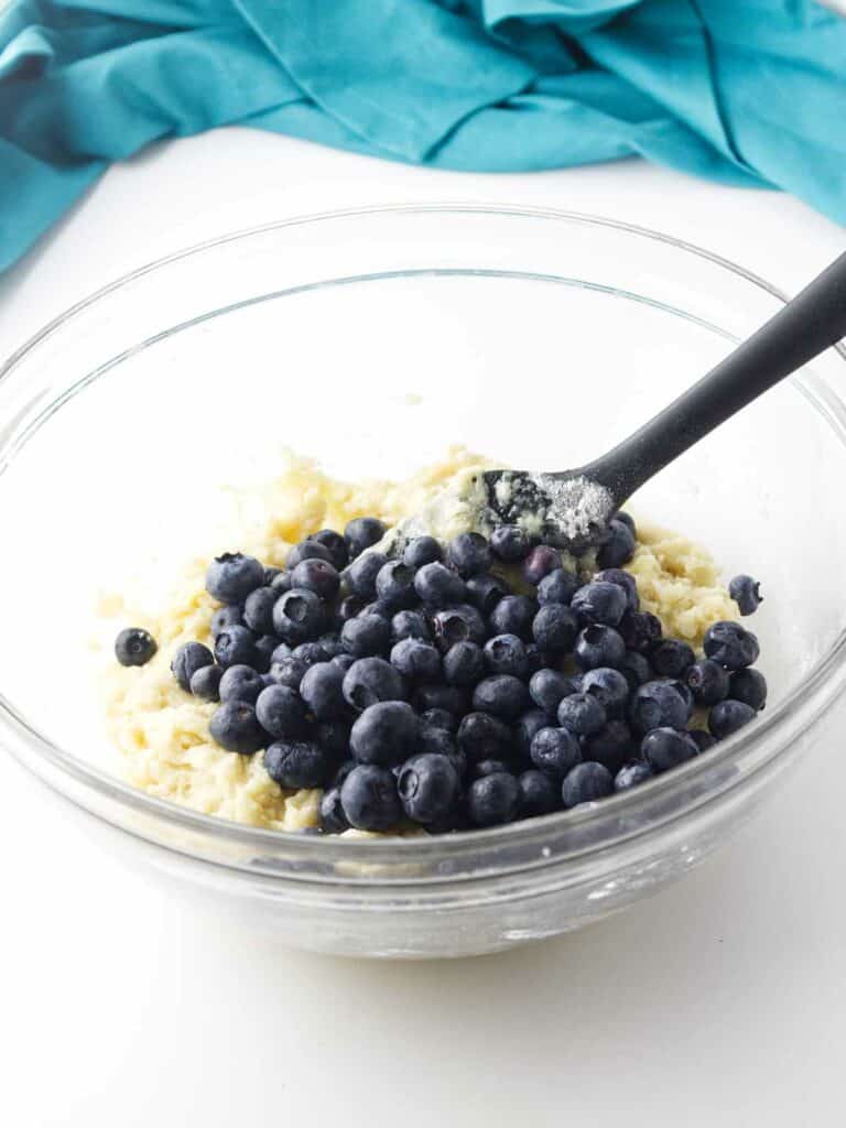 Jumbo Blueberry Muffins – I Knead Bread