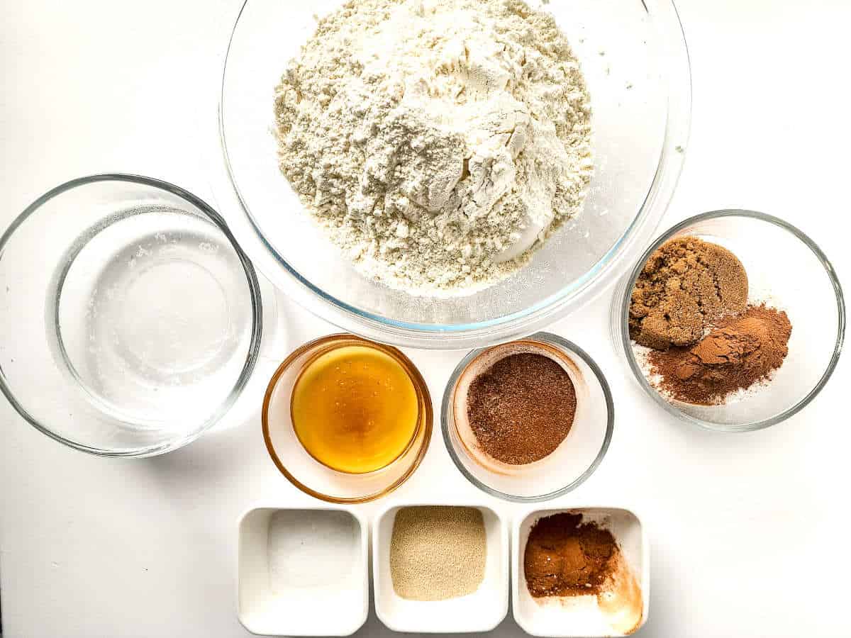 Ingredients for cinnamon bagels.