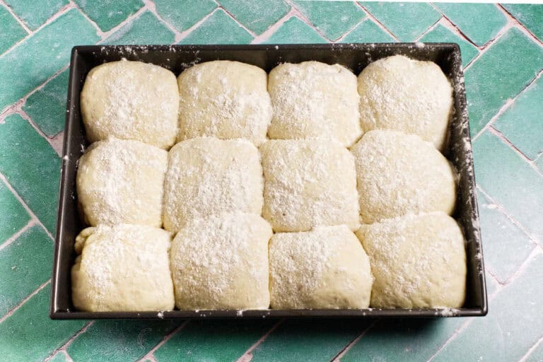 Traditional Irish Blaa Rolls (Waterford Blaa Recipe) – I Knead Bread